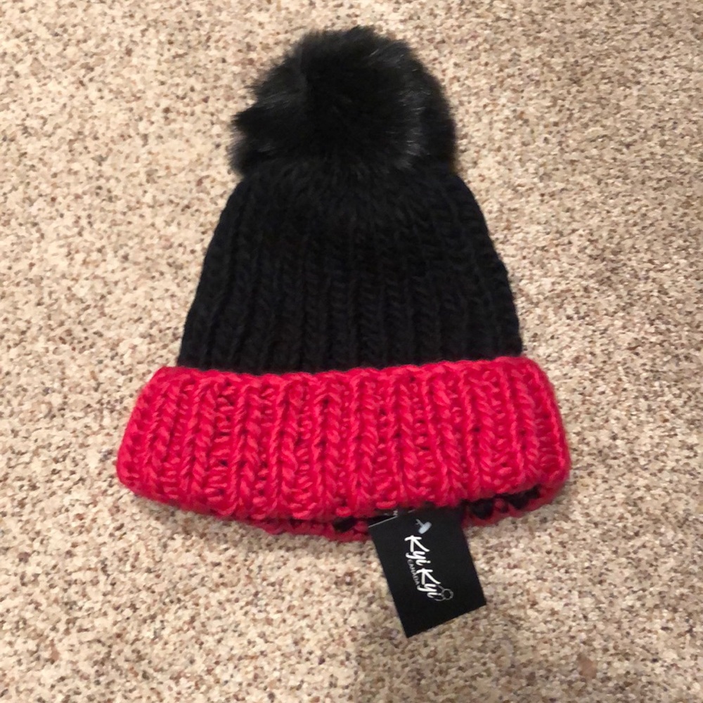Kyi kyi beanie
